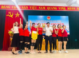Thị trấn tổ chức Giải bóng chuyền hơi kỷ niệm 40 năm Ngày Nhà giáo Việt Nam